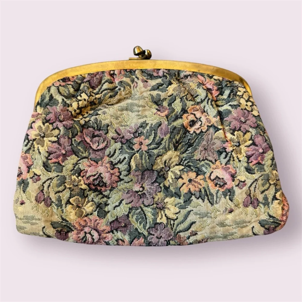 Vintage Floral Snap Top Tapestry Clutch